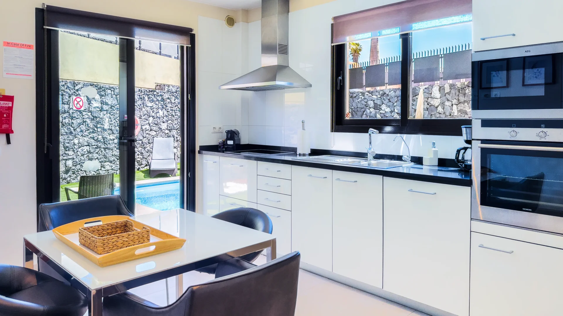 Villa Julia in the south of Tenerife with large kitchen