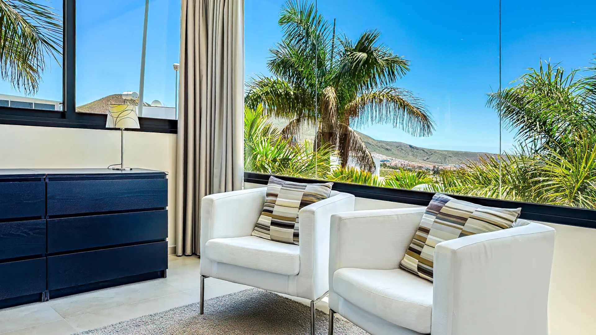 Stylish holiday villa with beautiful views, Villa Julia in Costa Adeje, Tenerife