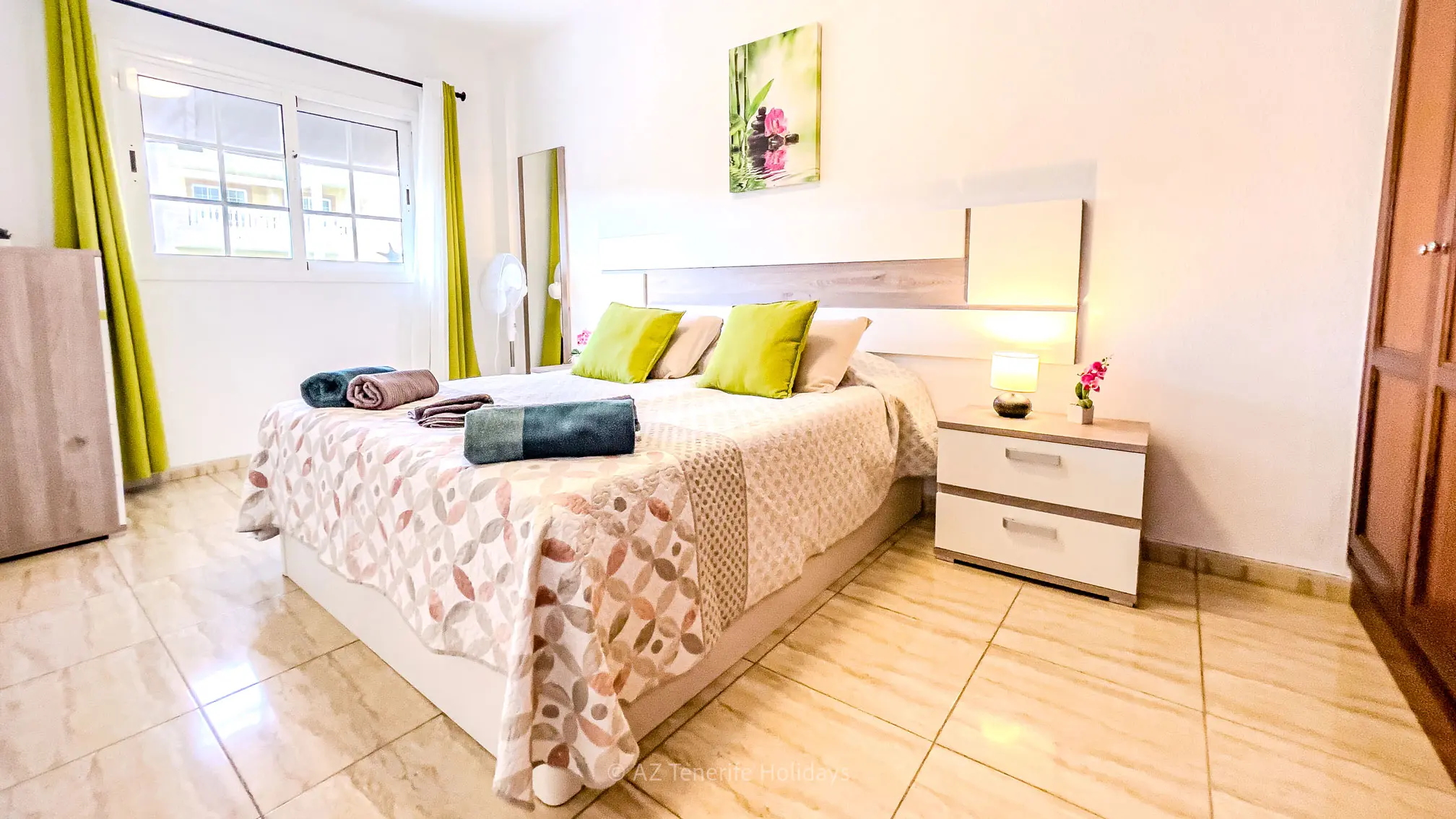 Master bedroom with double bed at Tenerife Relax Apartment in Palm-Mar