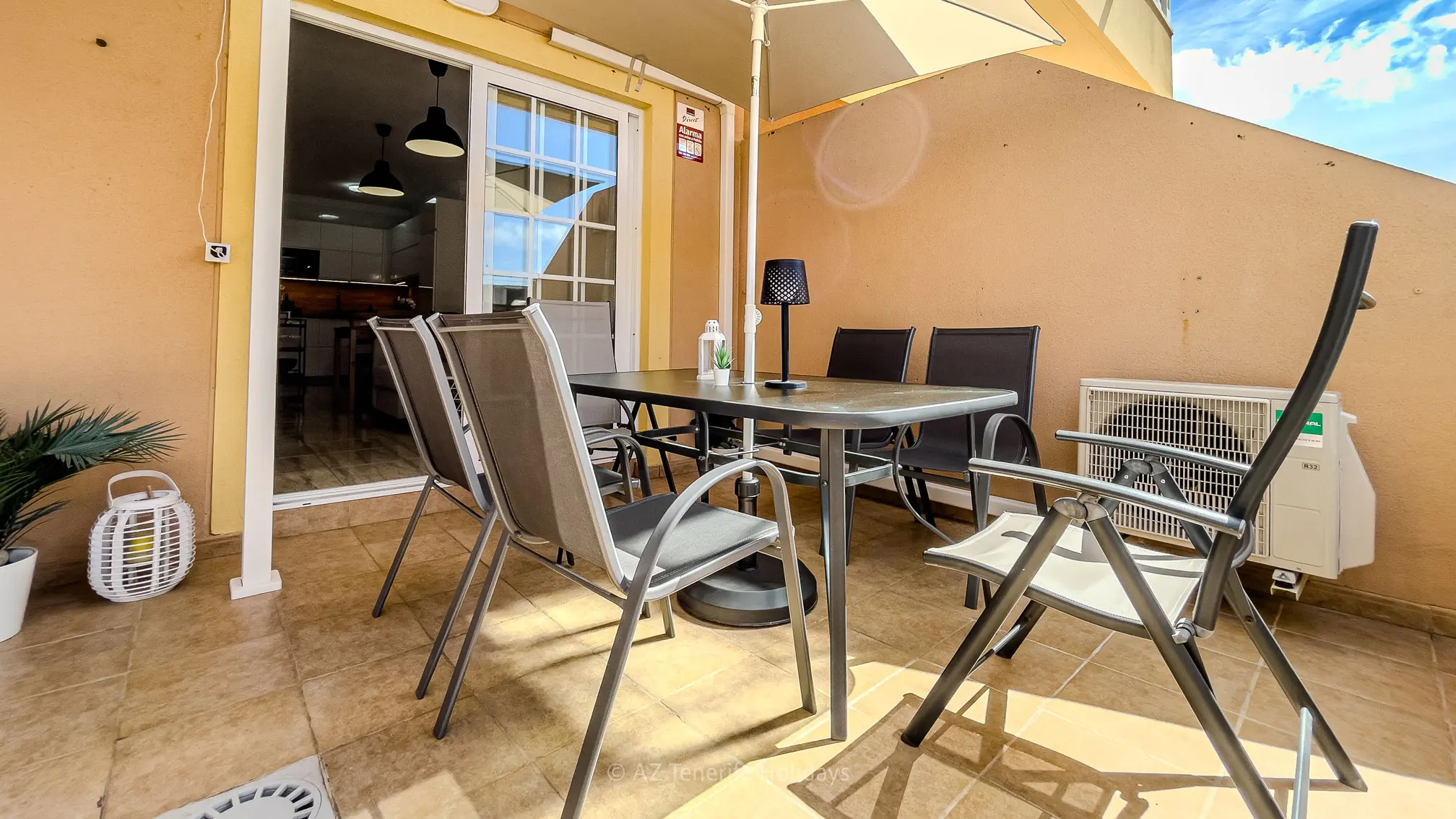 Outdoor dining area at Tenerife Relax Apartment, Palm-Mar, Tenerife