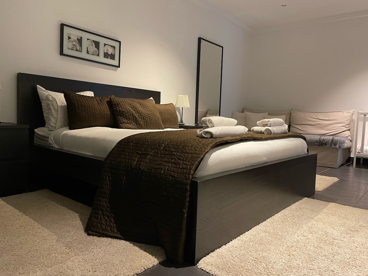 villa-julia-costa-adeje-lower-bedroom